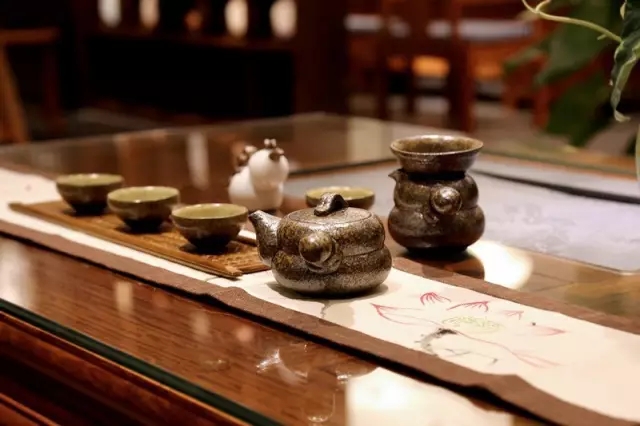 水雨轩茶台 红木家具 水雨轩茶台 红木家具
